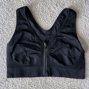 Zip Up Sports Bra!